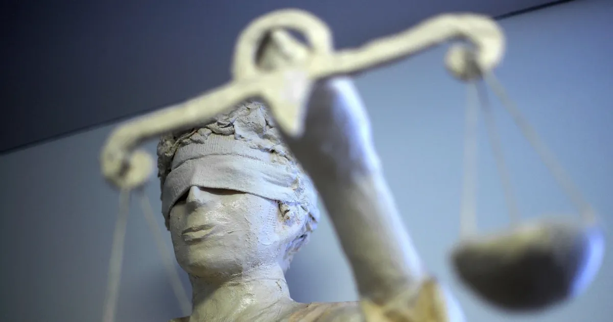 Sex Mit Eigener Tochter Vater Droht Lange Haft Rhein Lahn Zeitung Rhein Zeitung