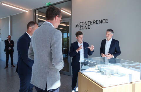 Betzdorfer KI-Unternehmer überzeugt NRW–Landesvater