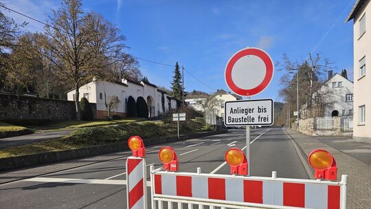 Die Tiefensteiner Straße ist seit Aschermittwoch für den Durchgangsverkehr voll gesperrt. Bis zum Veitsrodter Prämienmarkt soll Die Tiefensteiner Straße ist seit Aschermittwoch für den Durchgangsverkehr voll gesperrt. Bis zum Veitsrodter Prämienmarkt soll
