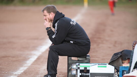 Carsten Beicht hat Spaß bei seiner TRainerarbeit bei der SG Veitsrodt/Tiefenstein, deshalb hat er um ein Jahr verlängert. Carsten Beicht hat Spaß bei seiner TRainerarbeit bei der SG Veitsrodt/Tiefenstein, deshalb hat er um ein Jahr verlängert.