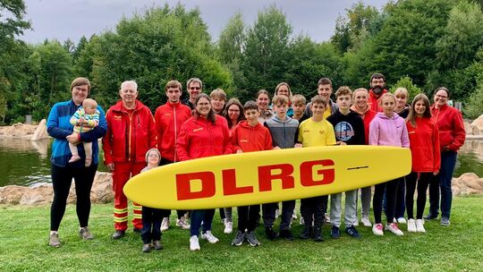Die DLRG-Ortsgruppe Kastellaun freut sich auf ihr 90-jähriges Jubiläum und den Familientag am 13. Juni. Die DLRG-Ortsgruppe Kastellaun freut sich auf ihr 90-jähriges Jubiläum und den Familientag am 13. Juni.