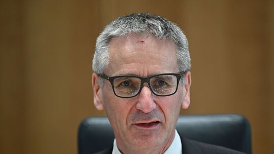 Ex-Landtagspräsident Hendrik Hering (SPD) gibt sein Landtagsmandat ab, wie er unserer Zeitung mitteilte. Ex-Landtagspräsident Hendrik Hering (SPD) gibt sein Landtagsmandat ab, wie er unserer Zeitung mitteilte.