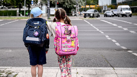 Zum bisherigen Maßnahmenkatalog als kinderfreundliche Kommune zählt für Neuwied auch der sichere Weg zur Schule oder Kita. Der S Zum bisherigen Maßnahmenkatalog als kinderfreundliche Kommune zählt für Neuwied auch der sichere Weg zur Schule oder Kita. Der S