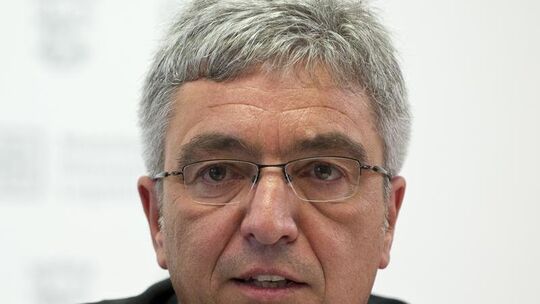 Innenminister verteidigt Kürzungspläne bei der Polizei