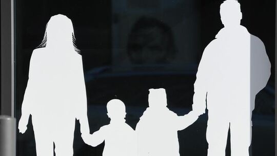 Familienglück dank Adoption?