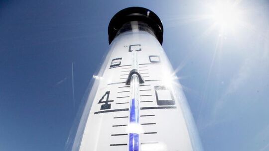 Ein Thermometer in der Sonne
