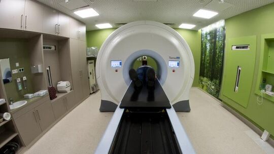 Bestrahlungsgerät in der Uniklinik Magdeburg