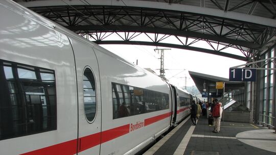ICE: Vorerst keinstündlicher Halt in Montabaur