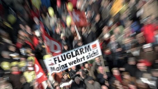 Fluglärm-Demo in Mainz