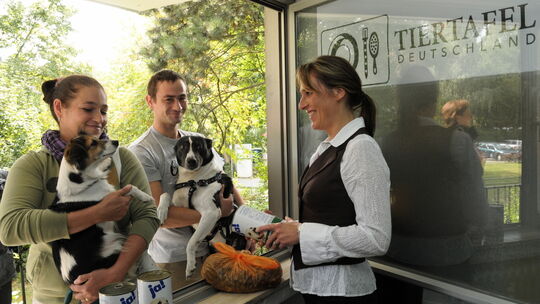 Eine "Tafel für Tiere" mit Futterspenden soll es nun auch im Kreis Altenkirchen geben.