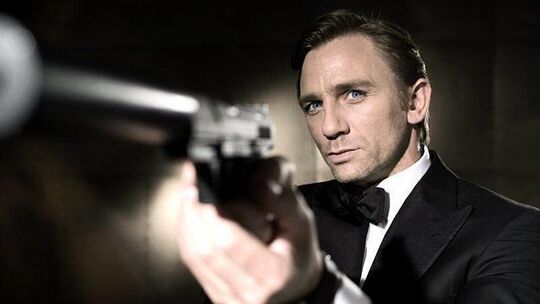 Daniel Craig