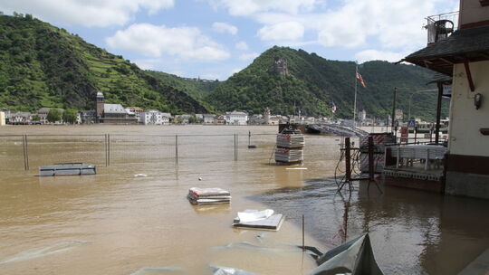 Hochwasser: Lage am Mittelrhein spitzt sich zu - Rhein-Hunsrck-Zeitung -  Rhein-Zeitung