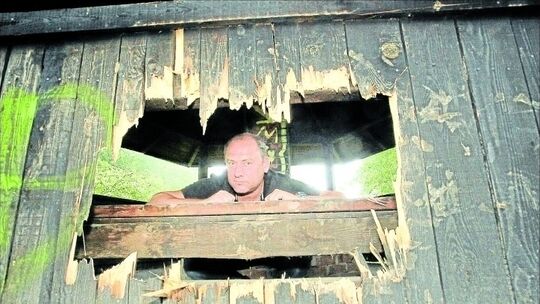Rheinhessen: Rowdys zerstören Grillplatz am Rhein