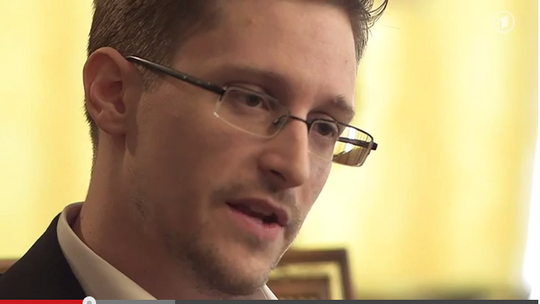 Edward Snowden im Interview der ARD.