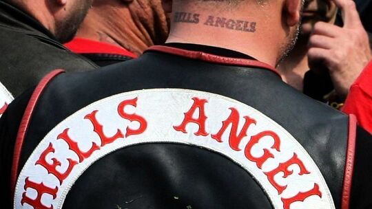Arzt soll Hells Angels für Raub bezahlt haben