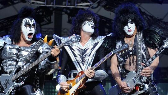 Gene Simmins, Tommy Thayer, Paul Stanley als Kiss