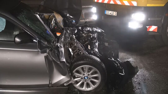 Nebel und Rauch: Massenunfall auf der A48