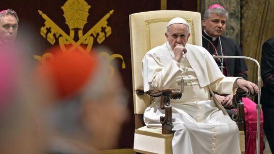 Nachdenklicher Papst