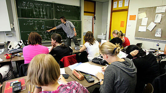 Diskussion um Unterrichtsausfall zum Schulanfang