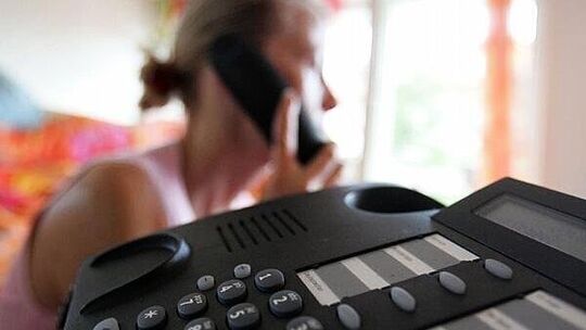 Erstes Service-Center mit Behörden-Hotline 115