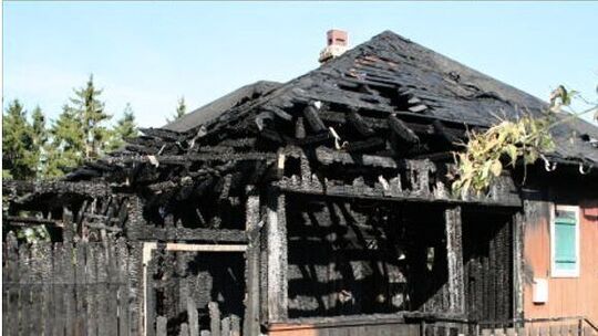 Nach 17 Bränden: Ein Dorf lebt in Angst