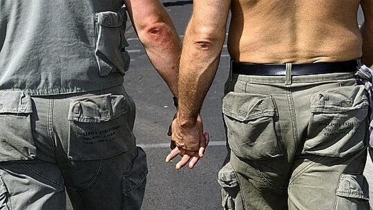 Homosexuelle "Ehe" zunehmend gleichberechtigt