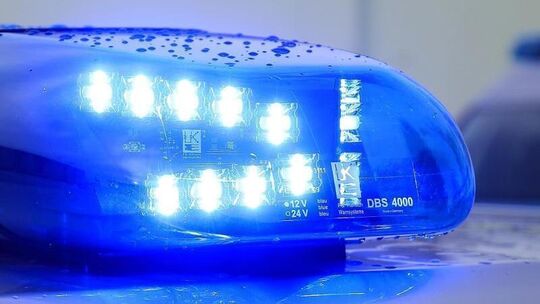 Das Blaulicht eines Funkstreifenwagens