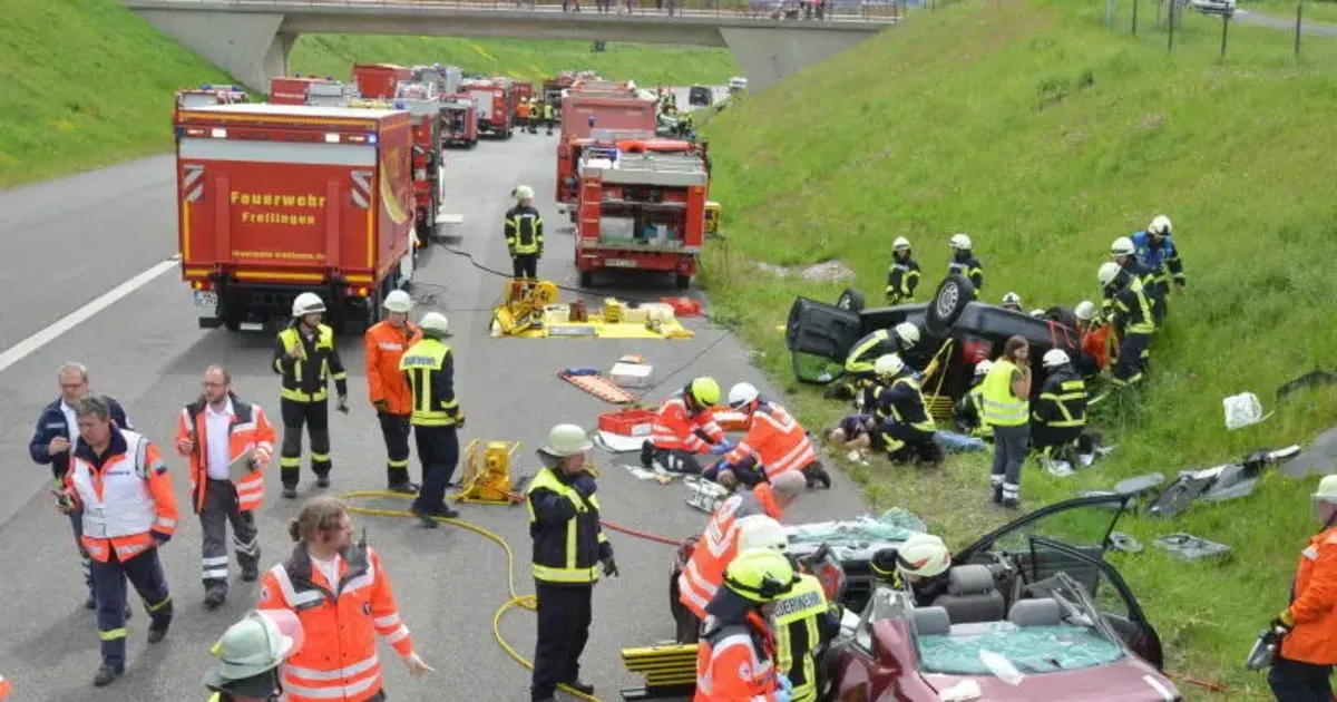 Rettungskräfte erstmals auf neuer B255 im Einsatz - Westerwälder ...