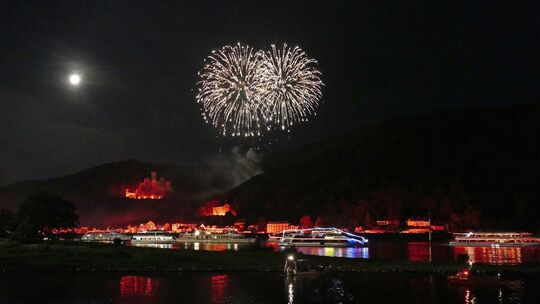 Lahnstein: Fotos von Rhein in Flammen 2016