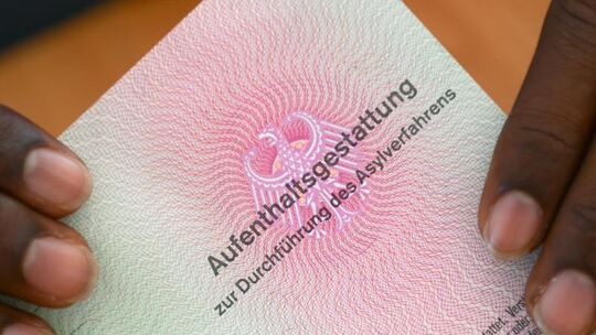 Aufenthaltsgestattung