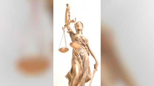 Justiz