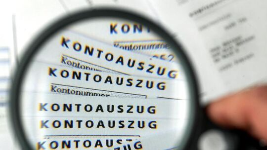 Blick in die Kontoauszüge
