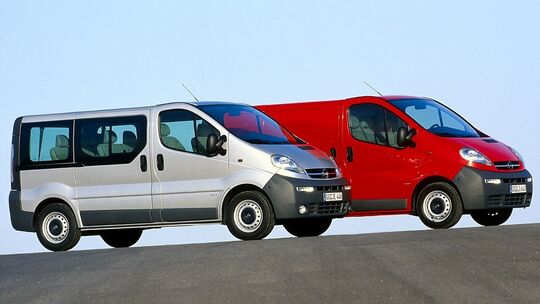 Opel Vivaro Combi und Kastenwagen ab 2001