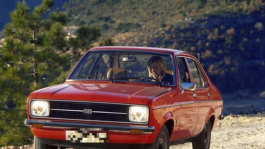 Ford Escort 4türig ab 1974