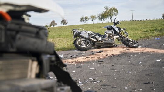 Tödlicher Motorradunfall auf der B255 - Westerwälder Zeitung - Rhein ...