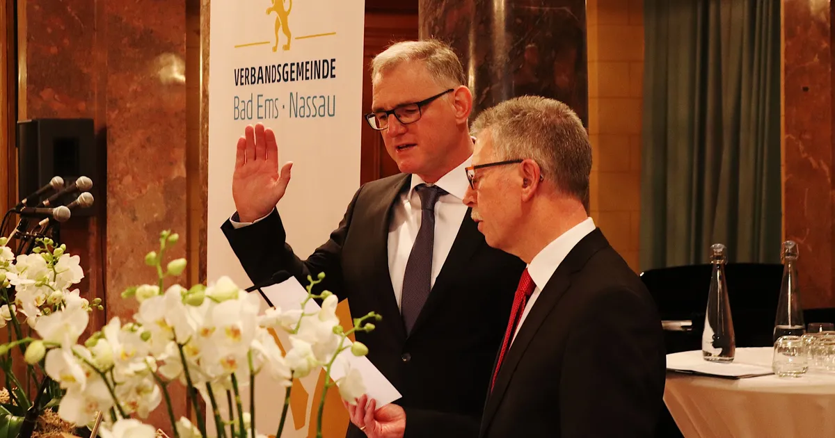 Erste Ratssitzung im feierlichen Ambiente des Marmorsaals ...