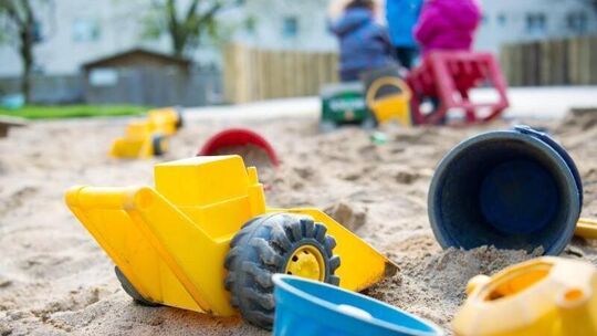 Ein Sandkasten einer Kita