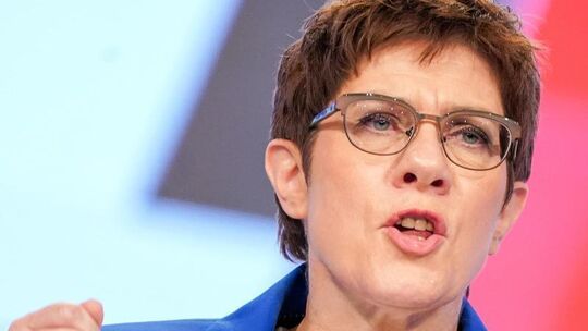 Annegret Kramp-Karrenbauer