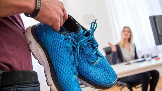 Zum Sport anstupsen