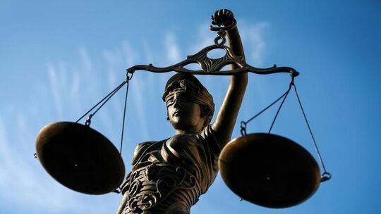 Unabhängigkeit der Justiz - Justitia
