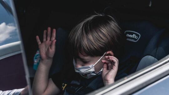 Kind im Auto