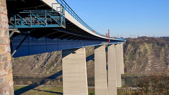 Schäden an Moseltalbrücke Winningen