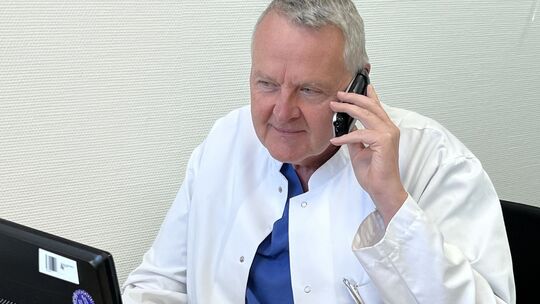 angehorigensprechstunde_04-23_ce - 1