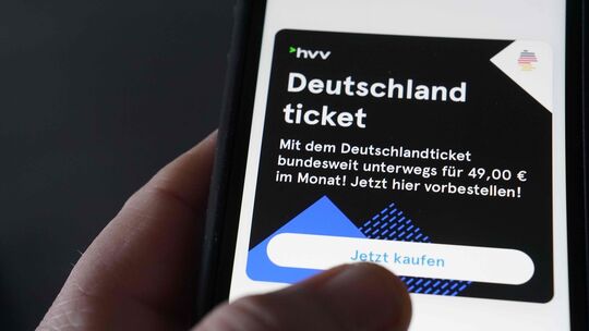 Rund sieben Millionen Deutschlandtickets verkauft