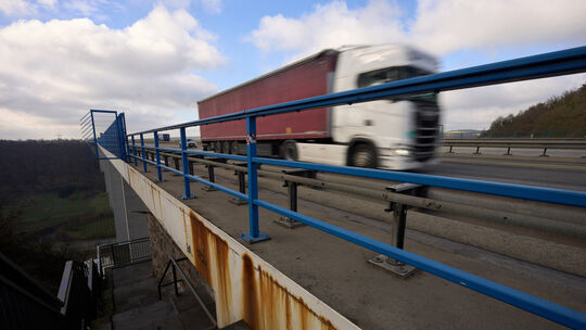Schäden an Moseltalbrücke Winningen