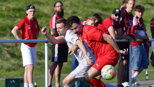 Fussball, Bezirksliga Ost, SG Weitefeld vs. TuS Burgschwalbach, 27.05.2023