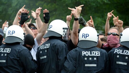Polizei-Einsätze gegen Hooligans