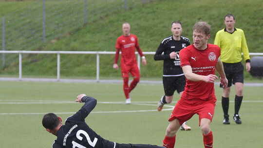 Fussball, Bezirksliga Ost, SG Weitefeld vs. SV Windhagen, 26.03.2023
