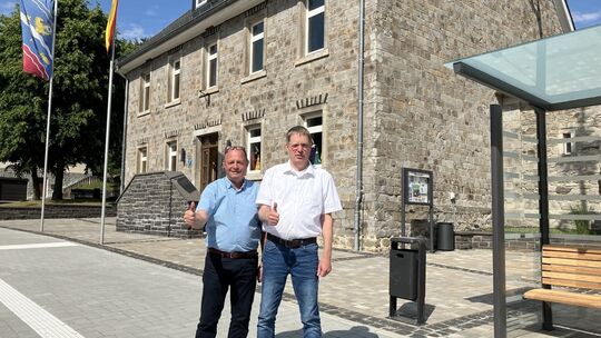 Niederahr Ortschef laden zum Fest ein