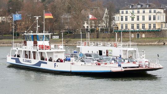 Seit mehr als 100 Jahren verbindet die Rheinfähre Linz-Kripp GmbH Linz und Remagen-Kripp. Ihr Jubiläum feiert sie am 1. Juli mit fahre